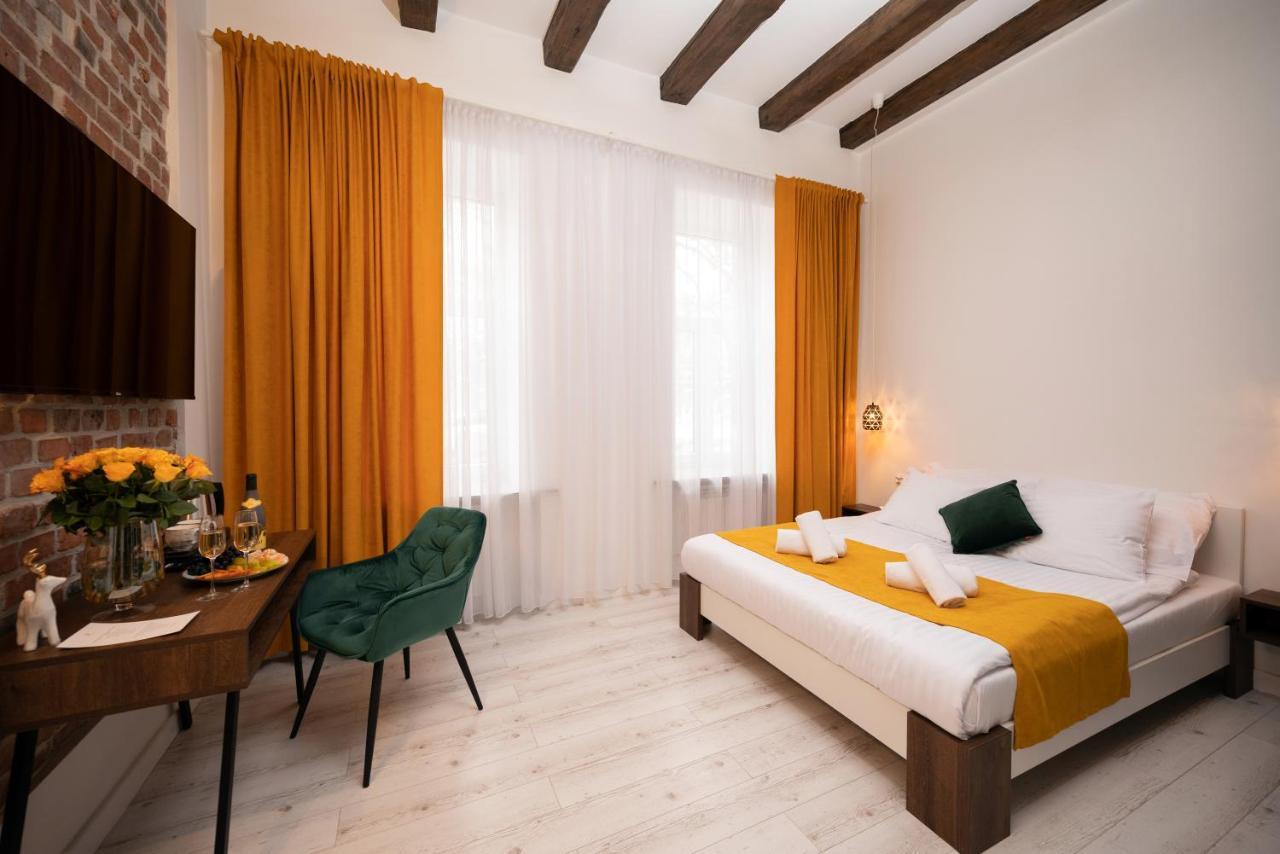 Hive Family House Hotel Красков Екстериор снимка