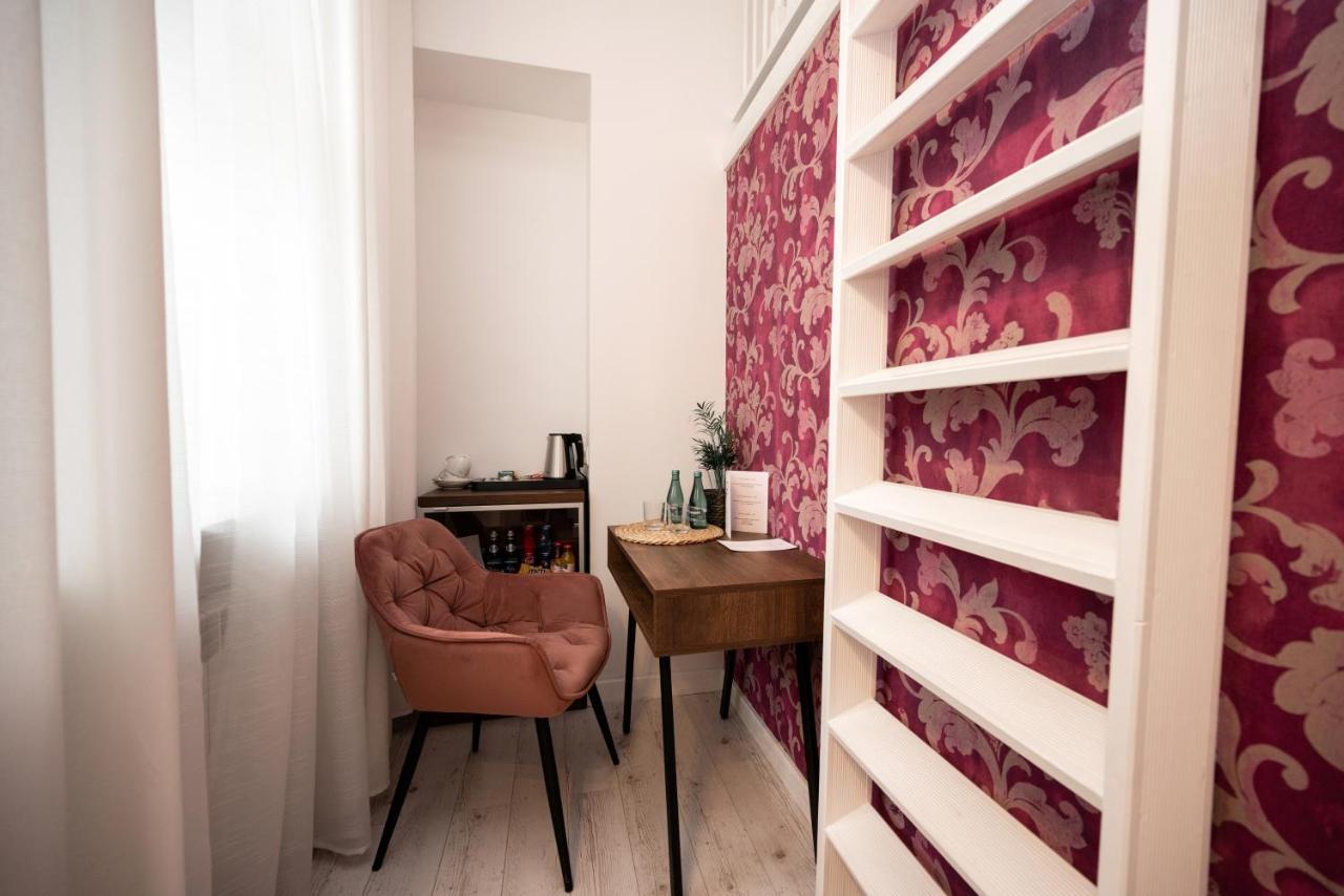 Hive Family House Hotel Красков Екстериор снимка