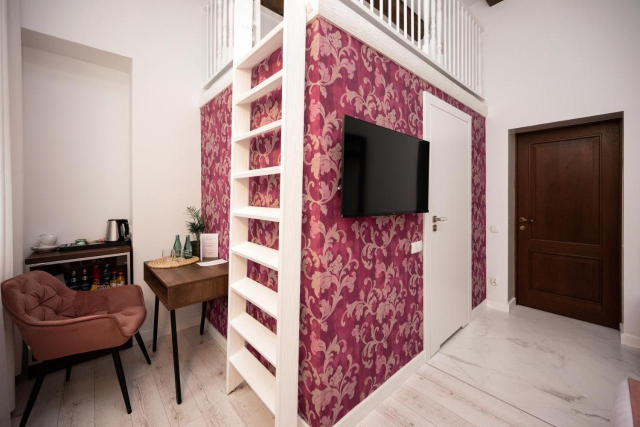 Hive Family House Hotel Красков Екстериор снимка