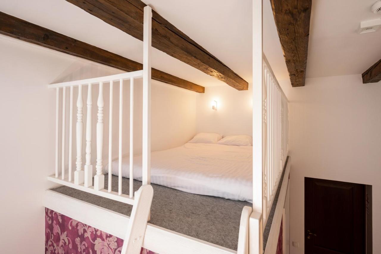 Hive Family House Hotel Красков Екстериор снимка