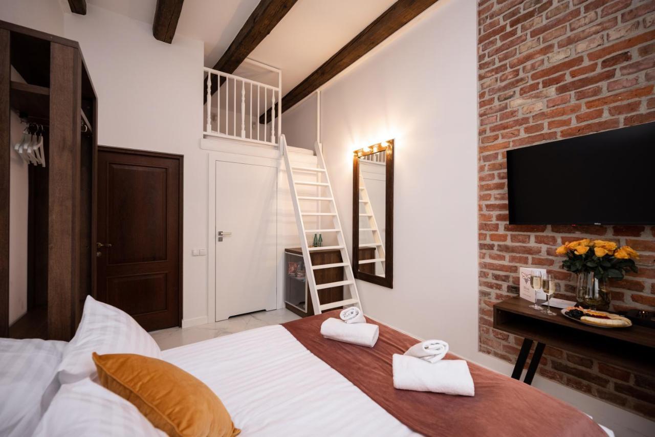 Hive Family House Hotel Красков Екстериор снимка