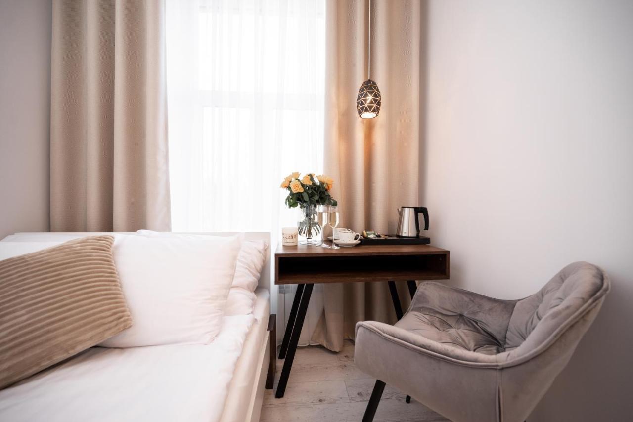 Hive Family House Hotel Красков Екстериор снимка