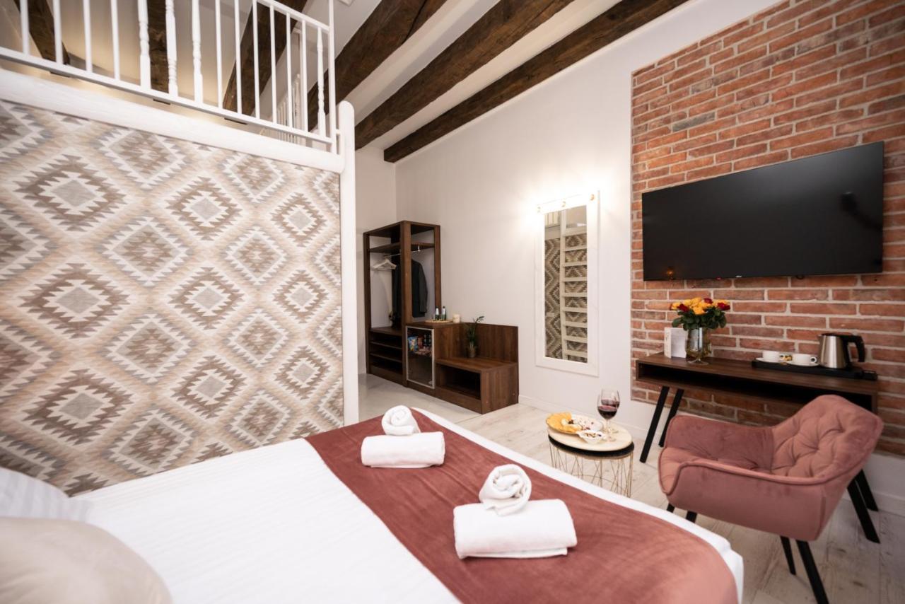 Hive Family House Hotel Красков Екстериор снимка