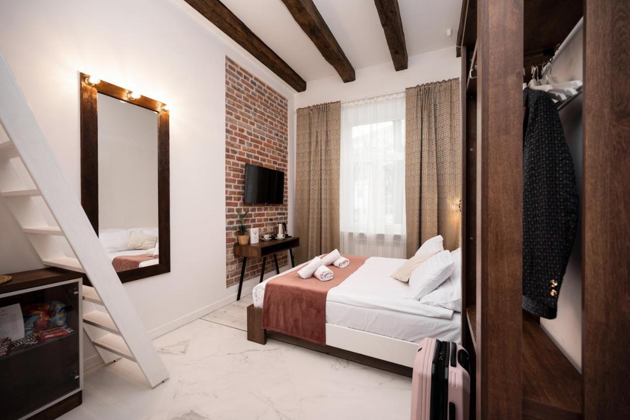 Hive Family House Hotel Красков Екстериор снимка