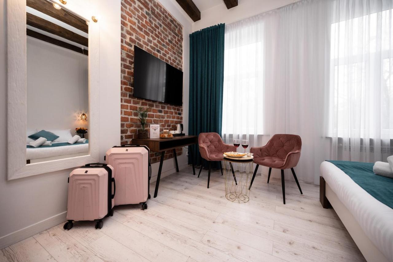 Hive Family House Hotel Красков Екстериор снимка