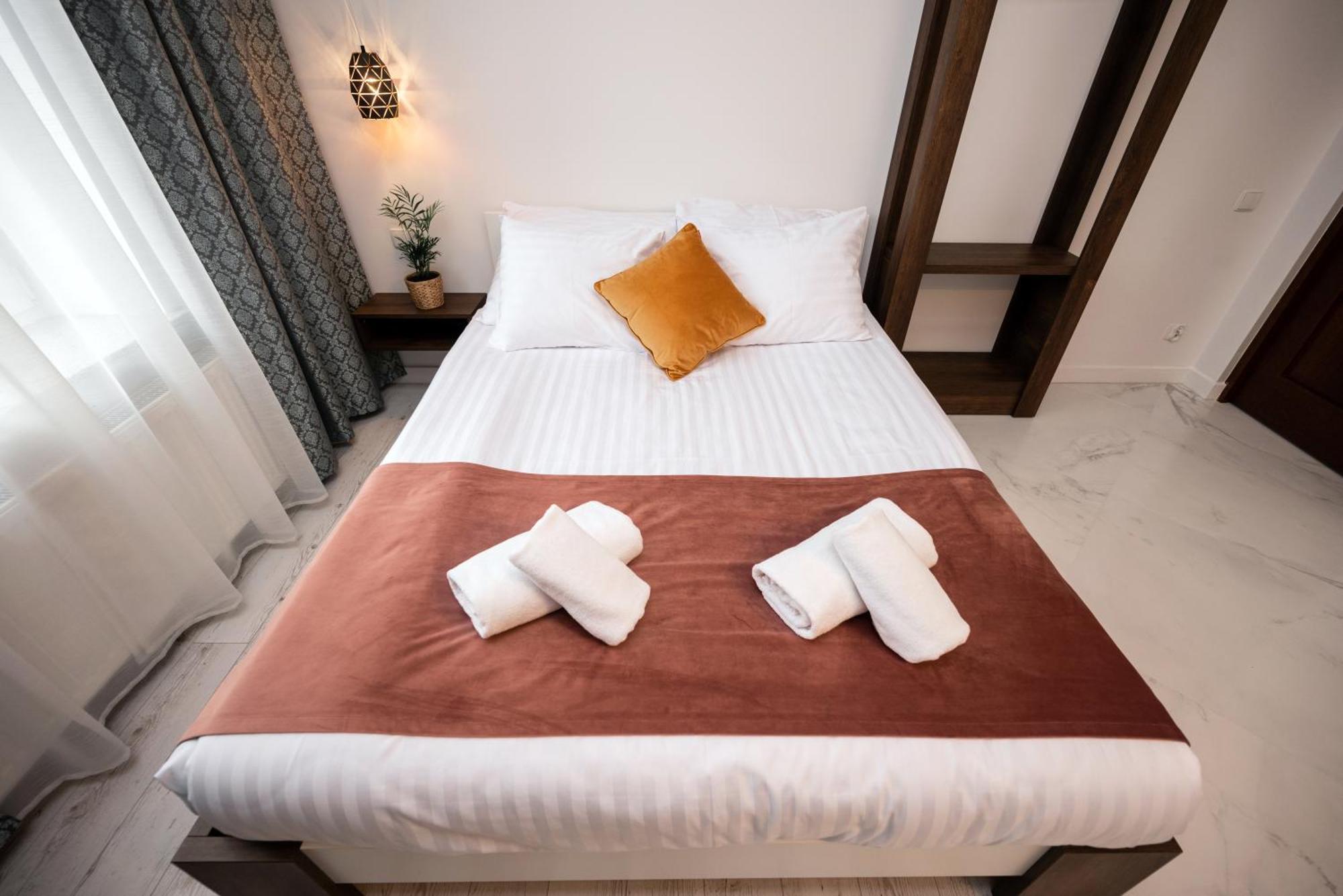 Hive Family House Hotel Красков Екстериор снимка